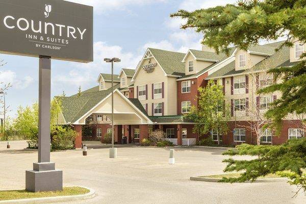 Country inn & suites by radisson calgary airport ab