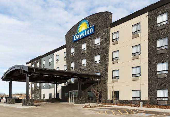 Days inn by wyndham calgary north balzac