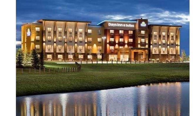 Days inn & suites by wyndham airdrie