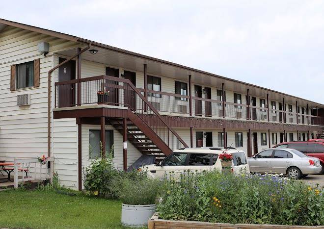 Golden west motor inn