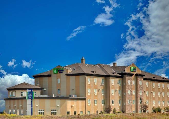Holiday inn express & suites airport calgary
