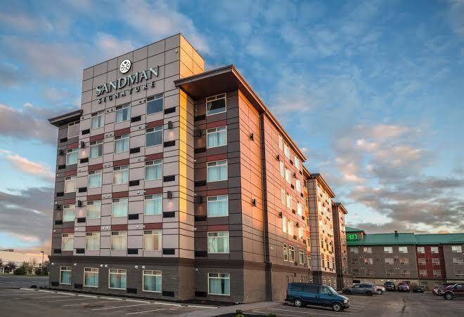 Sandman signature calgary airport hotel