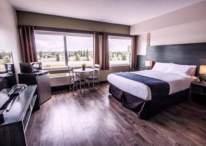 Blackfalds motor inn & sidetrax pub