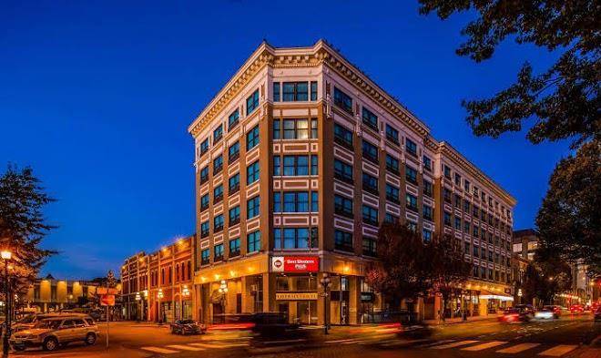 Best western plus carlton plaza hotel