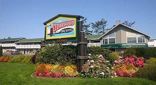 Cedarwood inn & suites
