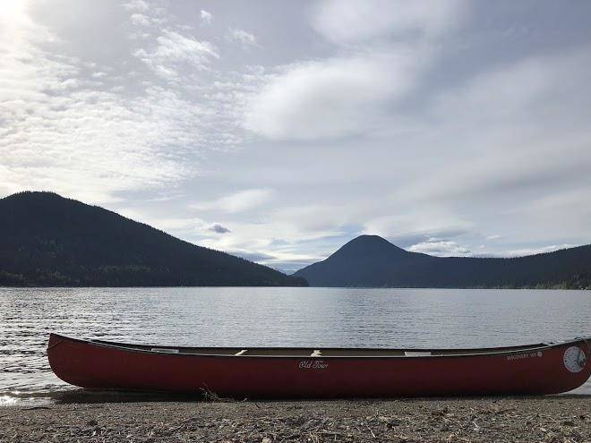 Bowron lake lodge