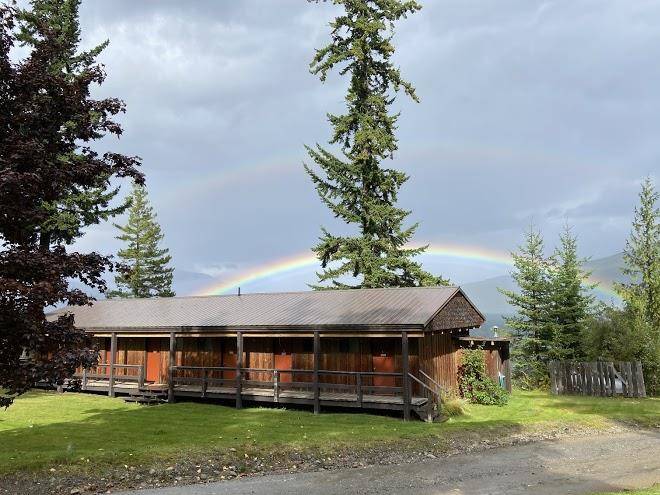 Elysia Resort On Quesnel Lake