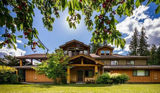 Bella coola mountain lodge