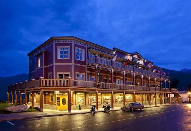 Kaslo hotel & pub