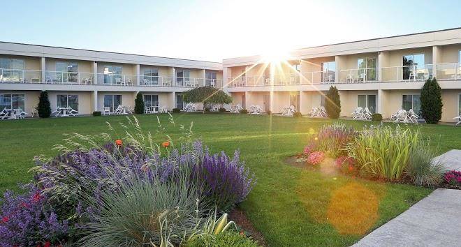 Best western plus kelowna hotel & suites