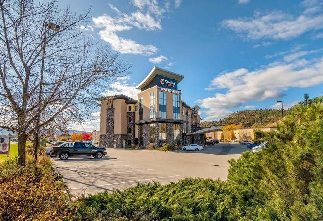 Comfort suites kelowna