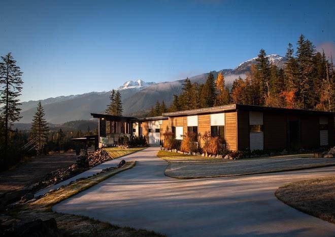 Eagle pass lodge