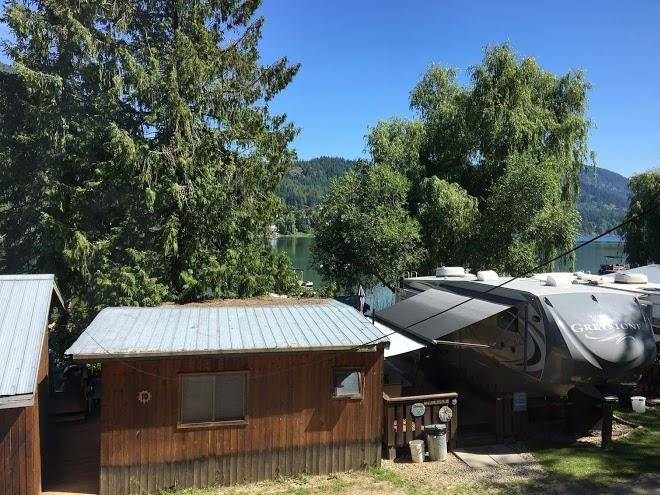 Sunny shore fishing resort