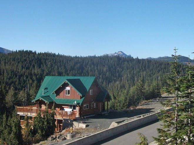 Deer lodge accommodations