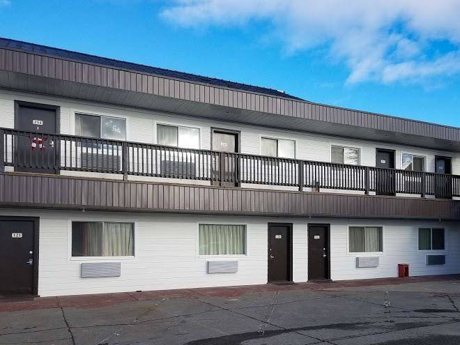 Motel 6 Cranbrook Bc Image