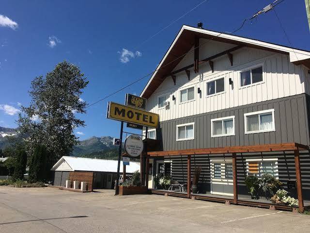 Snow valley lodging
