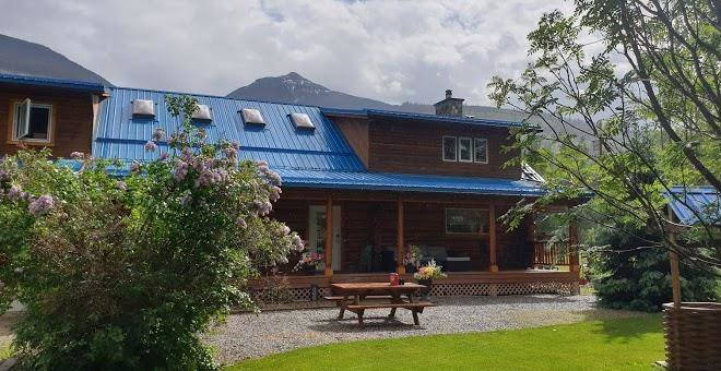 Cougar mountain lodge