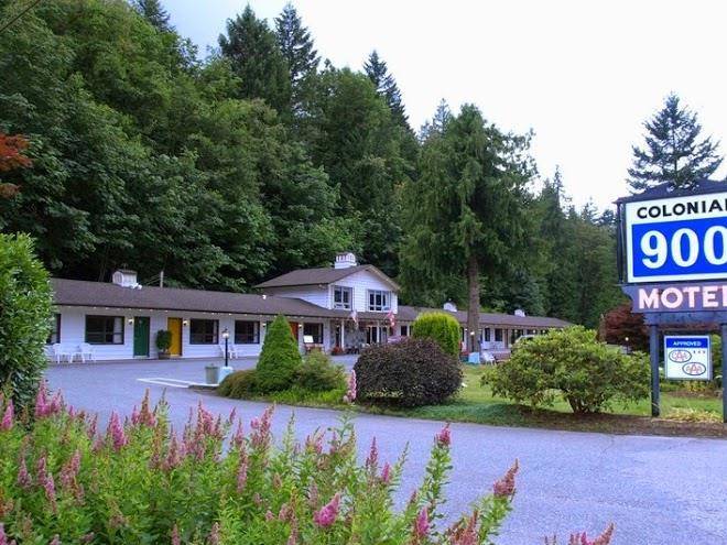 Colonial 900 motel