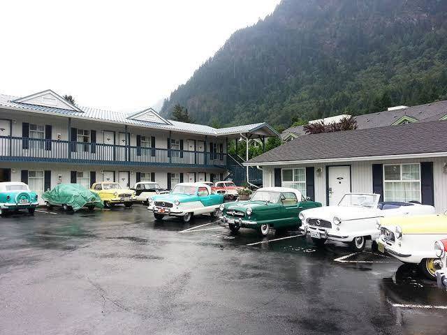 Heritage inn