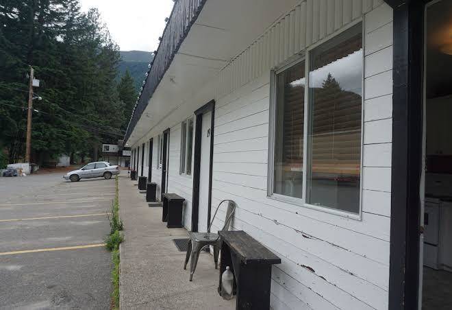 The mighty fraser motel