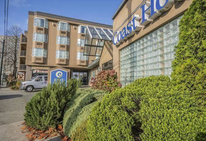 Coast Vancouver Airport Hotel Image