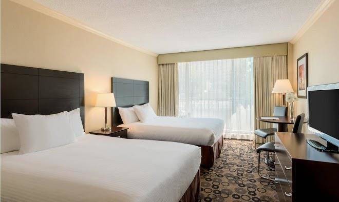 Park Inn & Suites By Radisson Vancouver Bc Image