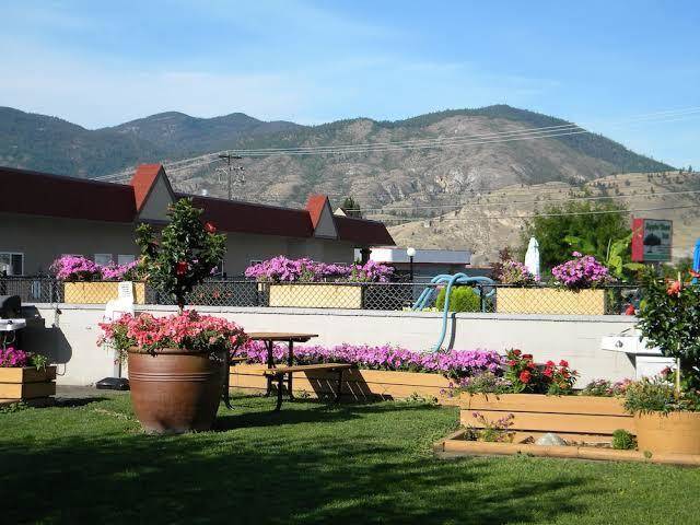 Apple tree inn