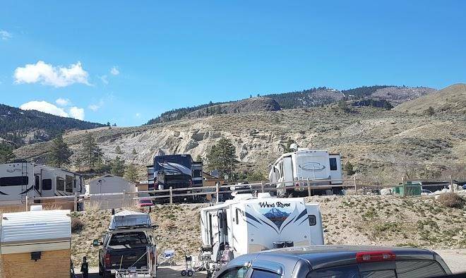 Holiday hills rv resort