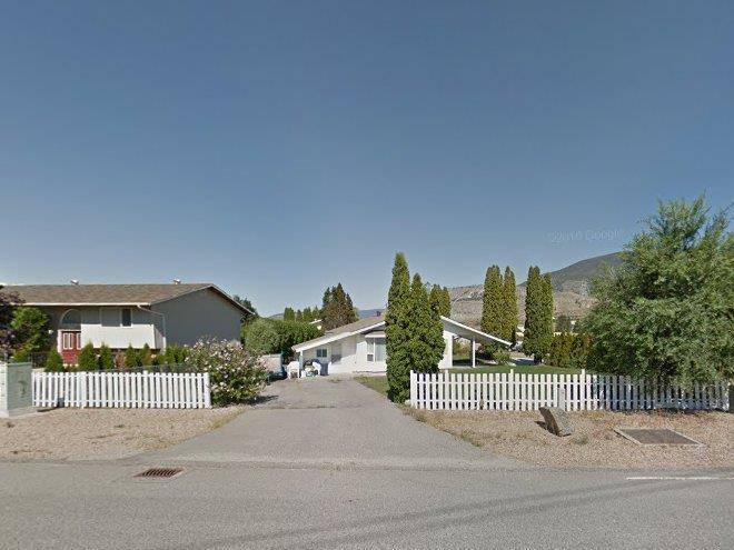 Vintage merlot bed and breakfast