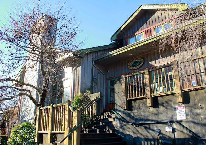 Howe sound inn & brewing