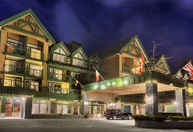 Pinnacle hotel whistler