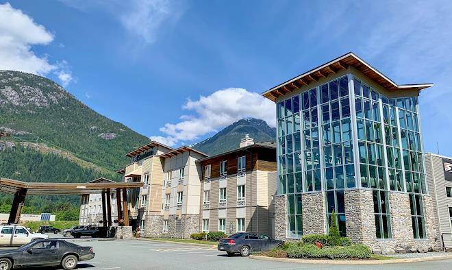 Sandman hotel & suites squamish