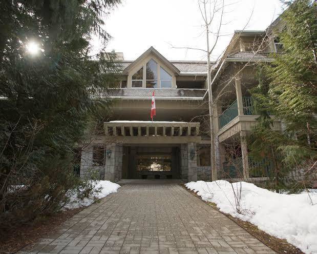 Twin peaks resort whistler