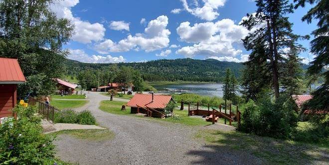 Knouff Lake Wilderness Resort