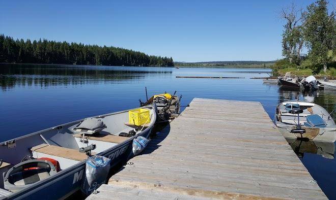 Salmon lake resort