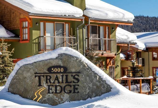 Trails Edge By Bear Country Image