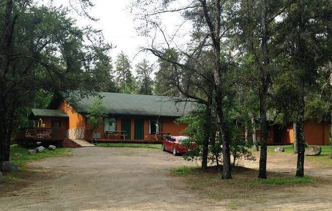 Birchwood motor hotel