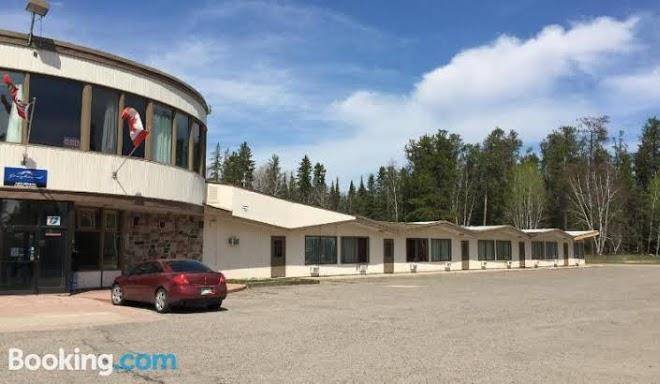 Falcon lake hotel