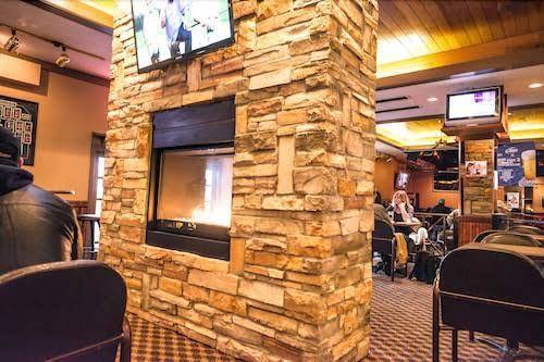 Curtis Gordon Motor Hotel Image