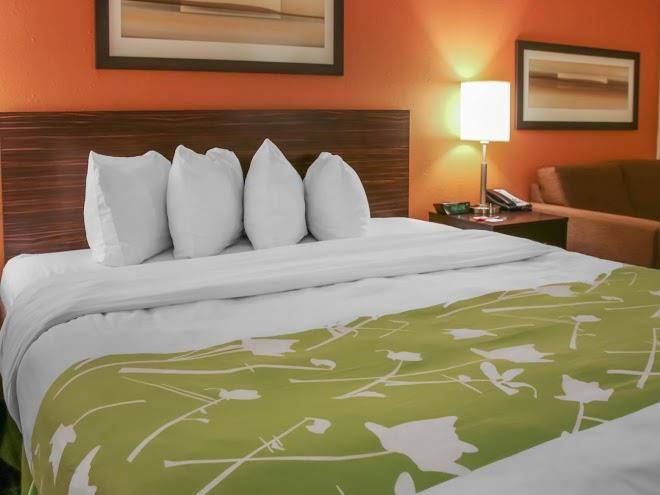 Econo lodge winnipeg