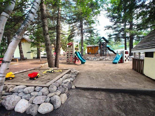 Thunderbird bungalows