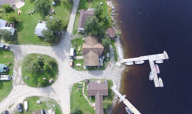 Q lake lodge on quesnel lake at caribou landing