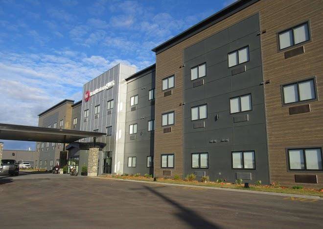Best western plus winkler