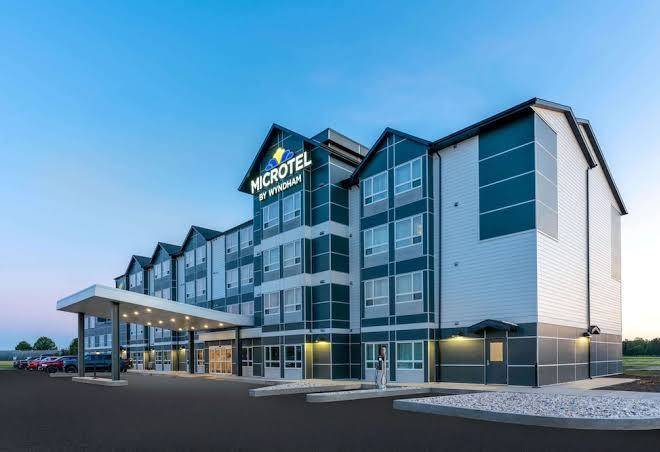 Microtel Inn And Suites By Wyndham Portage La Prairie Image