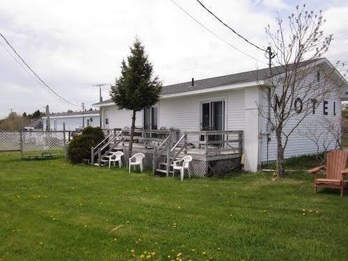 Baybreeze restaurant & motel