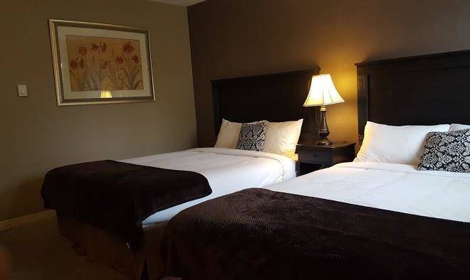 Greenside motel