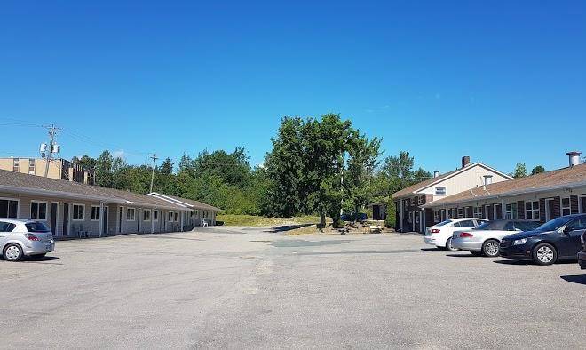 Fundy line motel