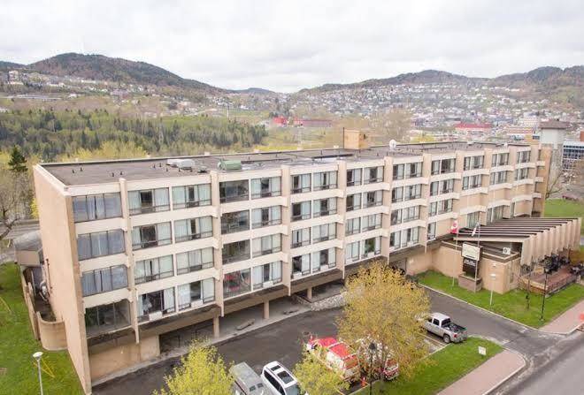 Greenwood Inn & Suites Image