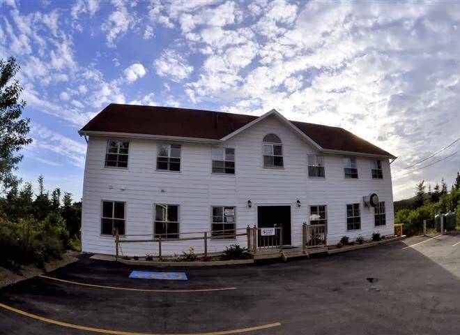 Happy adventure inn & chuckys seafood & wildgame restaurant