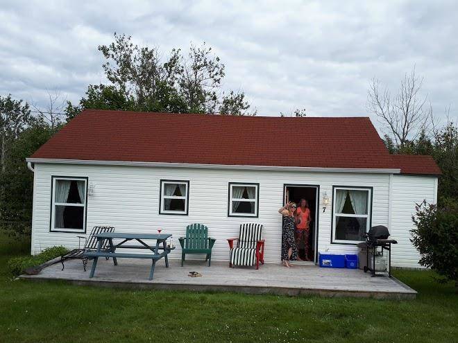 White sails inn and cabins